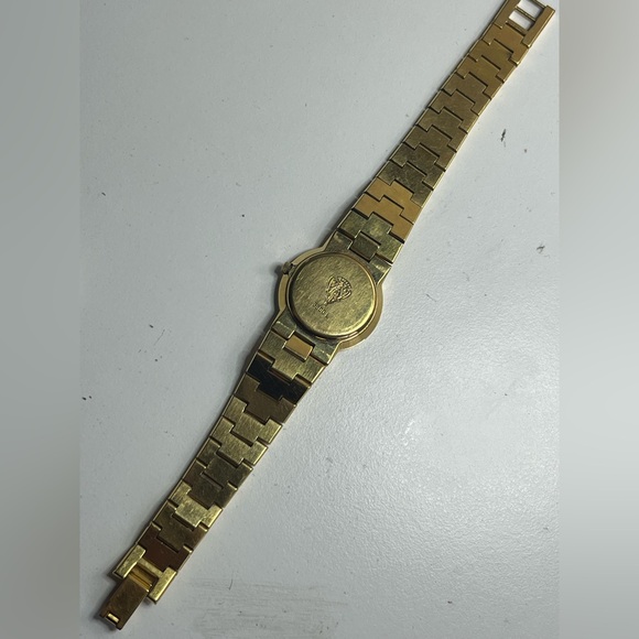 GUCCI 3300L gold plated CHAMPAGNE DIAL ladies watch - Picture 11 of 16